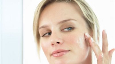 3 ماسكات طبيعية تخلصك من النمش نهائيا