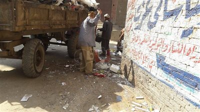 رفع 90 طن قمامة من شوارع ميت غمر في الدقهلية