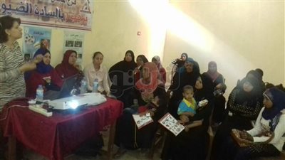بالصور.. «القومي للمرأة» ينظم ندوة عن تربية الدواجن في قنا