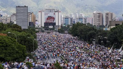 «جمعة غضب» في فنزويلا للمطالبة بإسقاط النظام