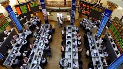 تباين مؤشرات البورصة في منتصف تعاملات اليوم