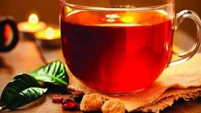 دراسة علمية تثبت أن شرب الشاي الساخن في الصيف يبرد الجسم