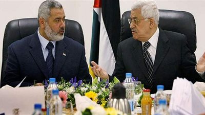 تفاصيل الاتصال الهاتفي بين الرئيس عباس وإسماعيل هنية