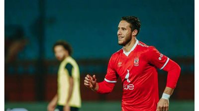 عروض الأهلي والزمالك وبطل تركيا لشراء رمضان صبحي من هيدرسفيلد| مستندات