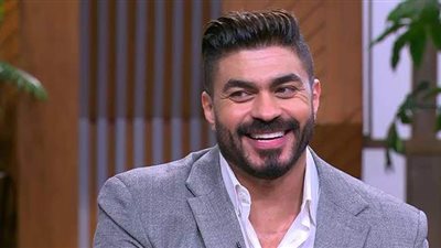 خالد سليم: ابنتي خديجة موهوبة في الغناء لكن لا أحب دخولها المجال | فيديو