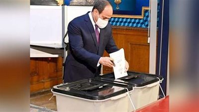 الرئاسة في أسبوع.. السيسي يدلي بصوته في انتخابات الشيوخ.. يشارك في مؤتمر دعم لبنان.. ويهنئ بن زايد على خطوة السلام | فيديو
