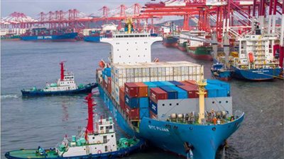 الصناعة تضع خطة للتغلب على عقبات نقل  الصادرات إلى الأسواق الخارجية