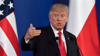 محامي ترامب السابق يتعهد بكشف فضائح الرئيس الأمريكي