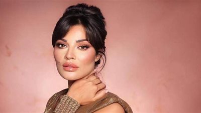 اللبنانية نادين نجيم تفاجئ جمهورها بأول صورة لوجهها المصاب في انفجار بيروت