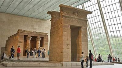 متحف متروبوليتان يعيد فتح أبوابه للجمهور من جديد
