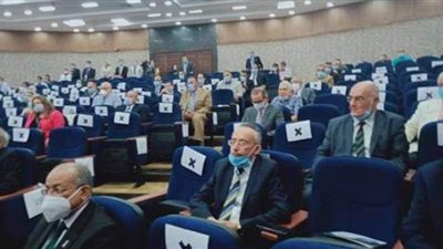 وزير التعليم العالي يفتتح مركز التدريب الطبي بجامعة الإسكندرية