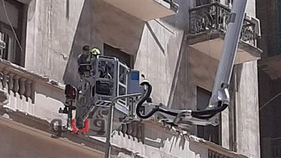 إنقاذ 7 أشخاص من العالقين في انهيار عقار قصر النيل