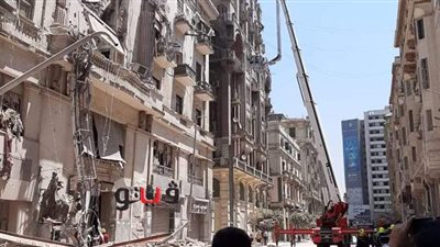 إنقاذ ١٤ شخصا في حادث انهيار عقار قصر النيل