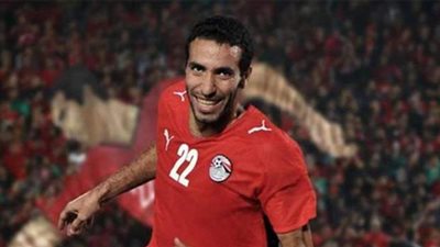 كاف يضع الصقر وتريكة والحضري بأفضل فريق خماسي ضد الجزائر