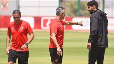 فتنة الملايين.. التفاصيل الكاملة لإغراءات شريف إكرامي للاعبي الأهلي