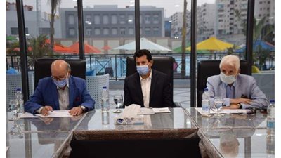 وزير الرياضة يجتمع برؤساء الاتحادات النوعية لبحث إقامة بطولة كبرى