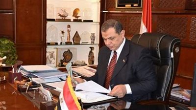 اليوم.. صرف الدفعة الثالثة من المنحة الرئاسية لمليون و600 ألف عامل غير منتظم