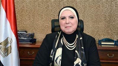 نيفين جامع: رعاية السيسى لمعرض تراثنا رسالة عن اهتمام الدولة بقطاع المشروعات الصغيرة