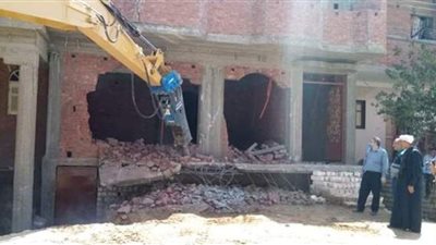 في يوم واحد.. إزالة 26 حالة تعد على أراضي دولة بمركز أبنوب بأسيوط