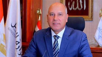 وزير النقل يستعرض أمام الرئيس السيسي إنجازات الوزارة خلال الفترة الأخيرة