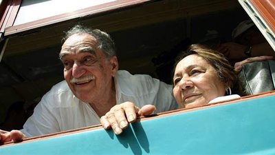 حب وعطاء وإلهام غير مشروط.. تعرف على زوجة 