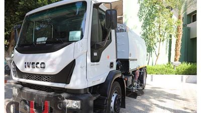 محافظ قنا: وصول سيارة مكنسة آلية لدعم منظومة النظافة بقوص | صور