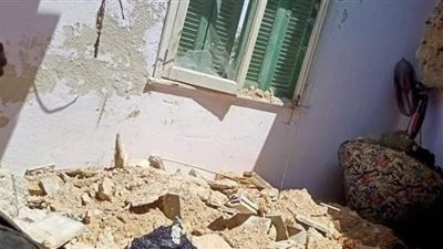 انهيار جزء من سقف منزل بالعريش دون إصابات | صور