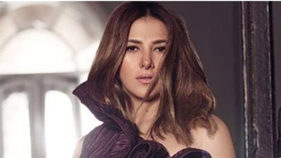 دنيا سمير غانم تطالب جمهورها بالتبرع لأطفال لبنان