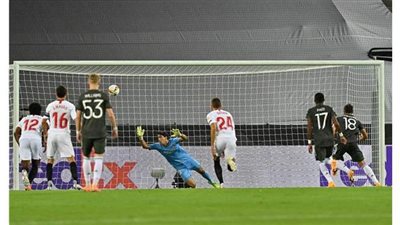 إشبيلية يطيح بمانشستر يونايتد ويتأهل لنهائي الدوري الأوروبي