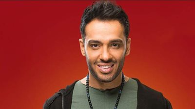 جمهور رامي جمال يطالبه بالغناء في حفل زفافهم