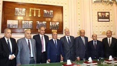 رئيس القضاء الأعلى يستقبل وزير العدل ورؤساء الهيئات القضائية