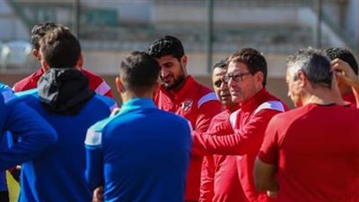 محاضرة فيديو للاعبي الأهلي قبل المران الأخير