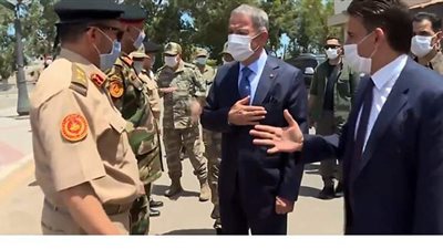 وزيرا دفاع تركيا وقطر في زيارة مشتركة إلى طرابلس