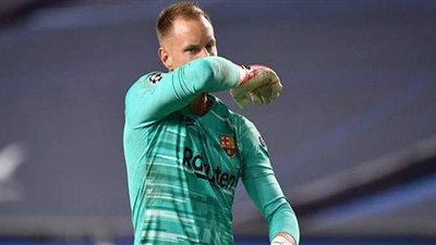 برشلونة: تير شتيجن يخضع لعملية بالركبة غدا