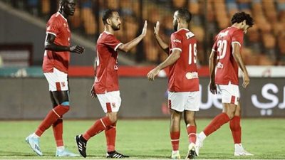 وليد سليمان يحرز الهدف الثاني للأهلي في شباك أسوان | صور