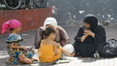 ضبط 3 سيدات لاستغلالهن أبنائهن في أعمال التسول بالهرم