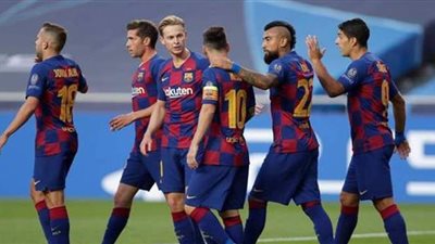 مجزرة الكبار.. برشلونة يجبر أسماء رنانة على الرحيل ويهدد رافضي القرار