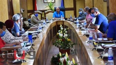 محافظ أسوان : سحب الأراضي غير المستغلة من الشركات والهيئات