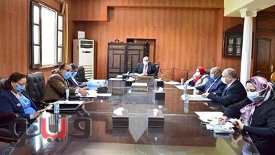 رئيس جامعة بنى سويف: 2491 متدربا فى 55 دورة خلال عام