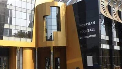 هل يمد الـ فيفا مدة عمل اللجنة الخماسية ؟.. ميدو يجيب