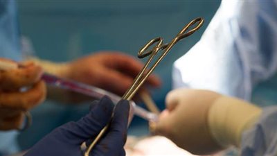 ضحاياه بائعون جائلون.. السجن 3 سنوات وغرامة 5 ملايين لطبيب تاجر بالأعضاء البشرية