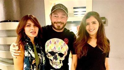 أحمد زاهر ومي عمر فى كواليس التحضير لتصوير  مسلسل 