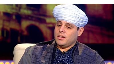 محمود التهامي يعلن  تفاصيل إنشاد اللغة العربية بموسيقات الشعوب | فيديو