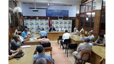 وكيل تعليم الفيوم يلتقي رؤساء لجان الدور الثاني لامتحان الثانوية العامة