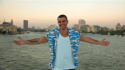 بعد تعاونه مع نتفليكس في عمل درامي.. تعرف على مشوار عمرو دياب في عالم التمثيل