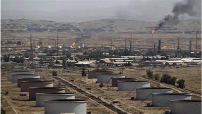 قذائف تستهدف محيط القاعدة الأمريكية في حقل غاز “كونيكو” بريف دير الزور