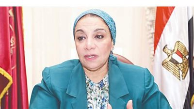 القصر العيني:  إعادة النظر في مناهج طلبة البكالوريوس لمواجهة الفيروسات