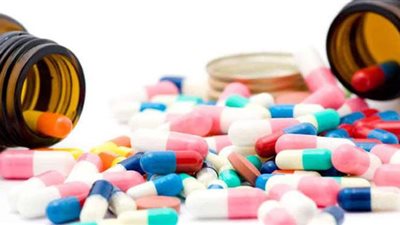 ضبط كميات من العقاقير الطبية والمنشطات محظورة داخل صيدلية بعابدين