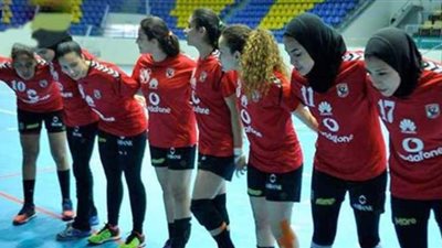 الأهلي يلتقي الجزيرة في دوري 