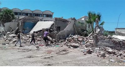 آثار الإسكندرية: إزالة التعديات على برج 2 أثرى بمنطقة الطابية